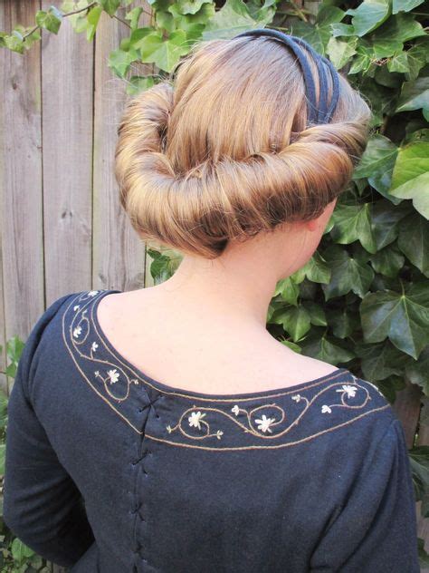 tudor hairstyle|easy renaissance hairstyles.